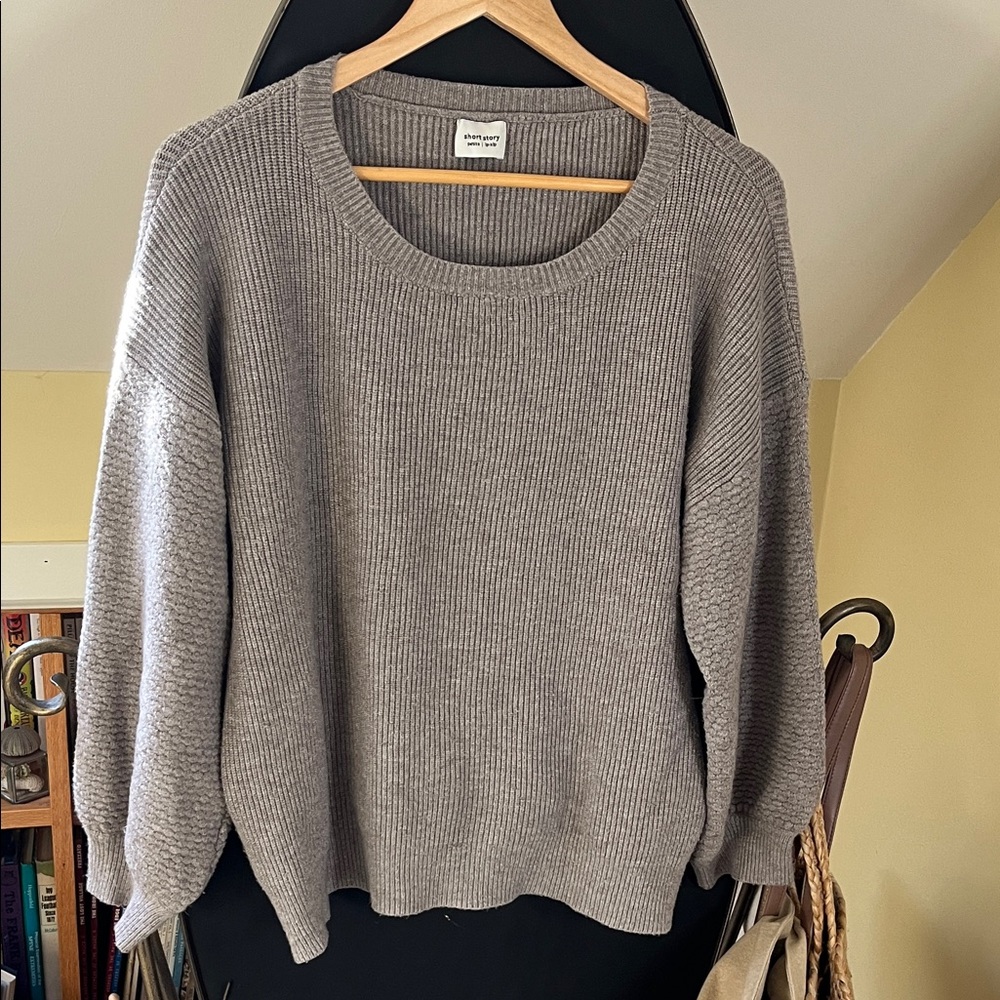 Short story Women's Ribbed Knit Sweater in Latte